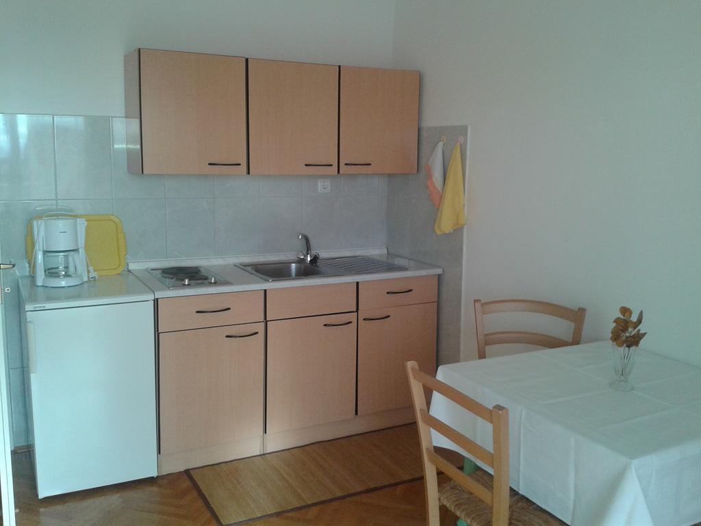 Katarina Apartments Rab Town Room photo